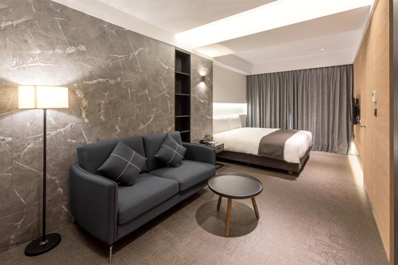 He-Jia Hotel Miaoli Εξωτερικό φωτογραφία